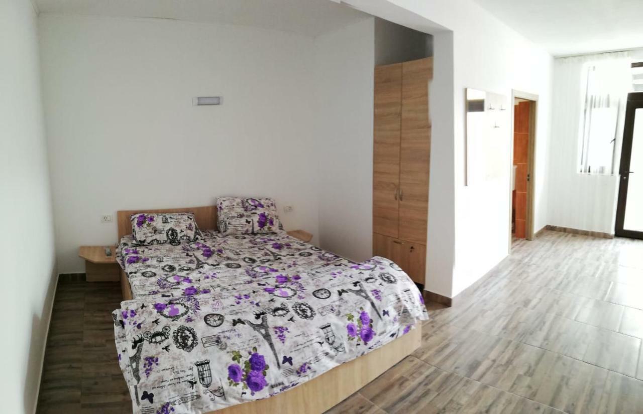 Hotel Laubert à Călimăneşti Extérieur photo