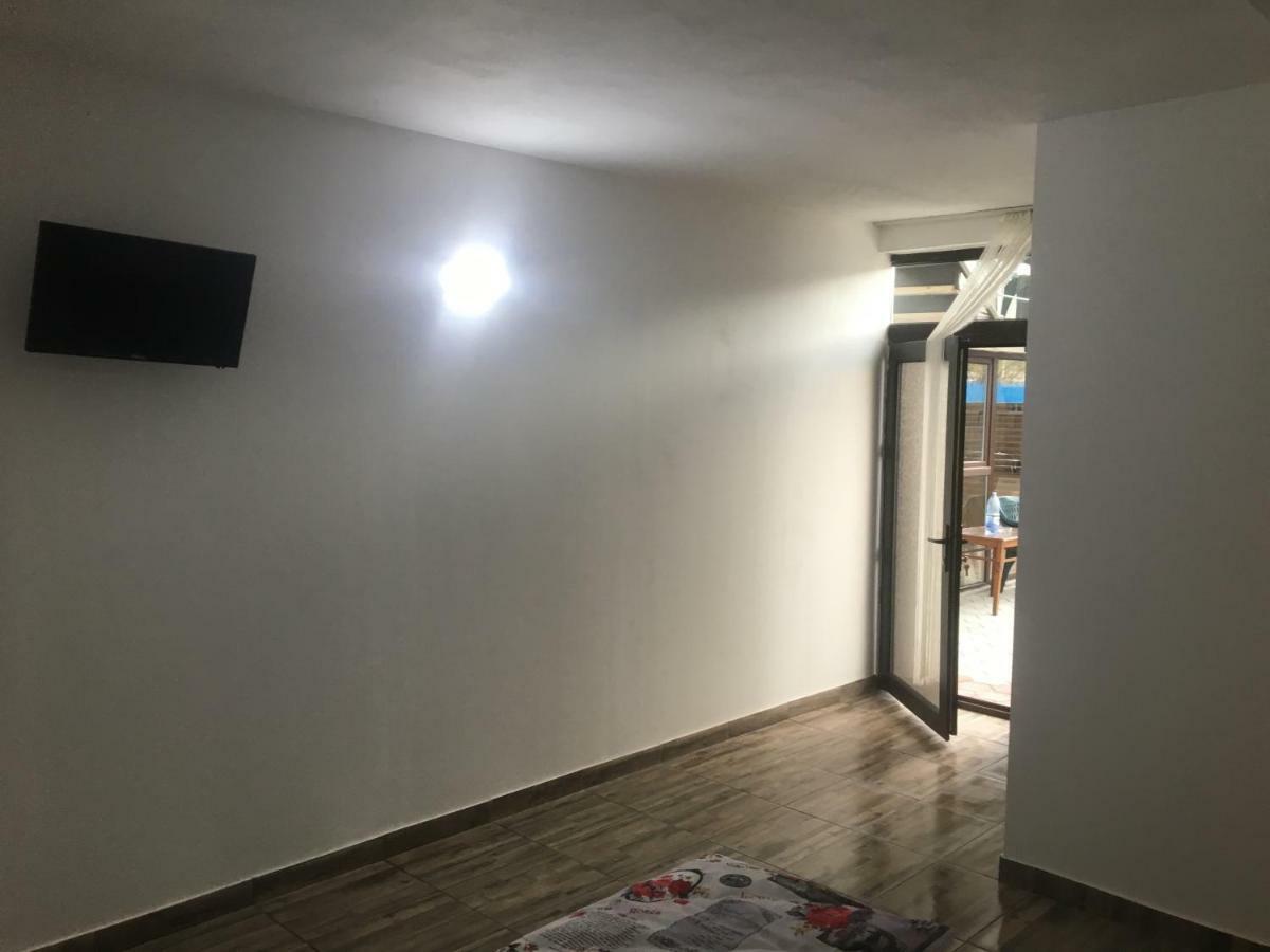 Hotel Laubert à Călimăneşti Extérieur photo