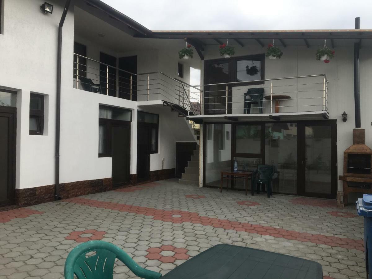 Hotel Laubert à Călimăneşti Extérieur photo