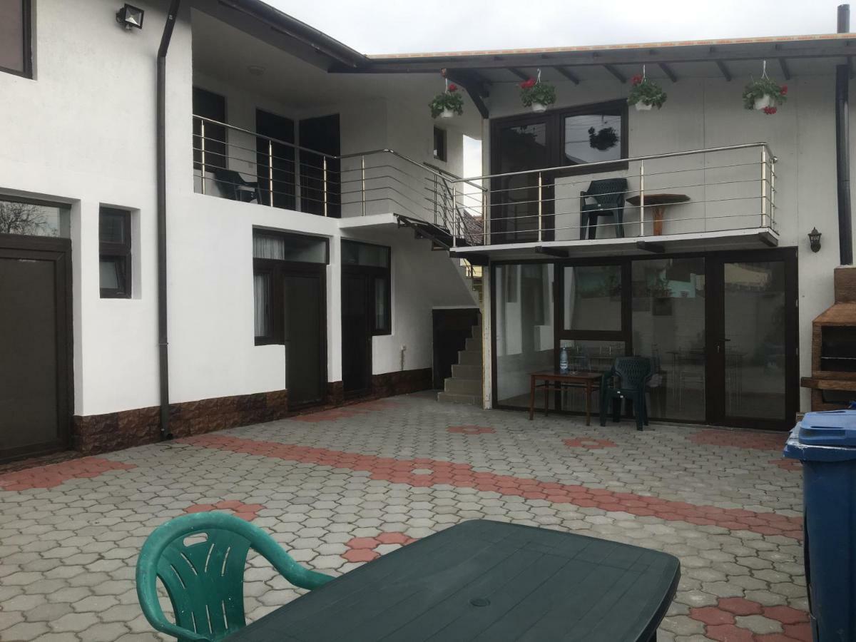 Hotel Laubert à Călimăneşti Extérieur photo